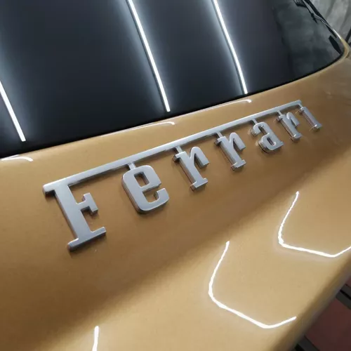 Ferrari Purosangue mit Keramikversiegelung