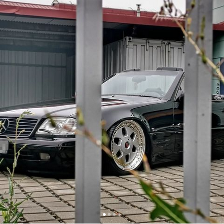 Melkus Fahrzeugpflege auf Instagram: MERCEDES SL 500 ... Verboten gutaussehend (gehört hinter Gitter) - Extremer Tiefenglanz der Uni-Schwarz Lackierung nach professioneller Lackkorrektur mit drei Poliergängen und anschließender Versiegelung!